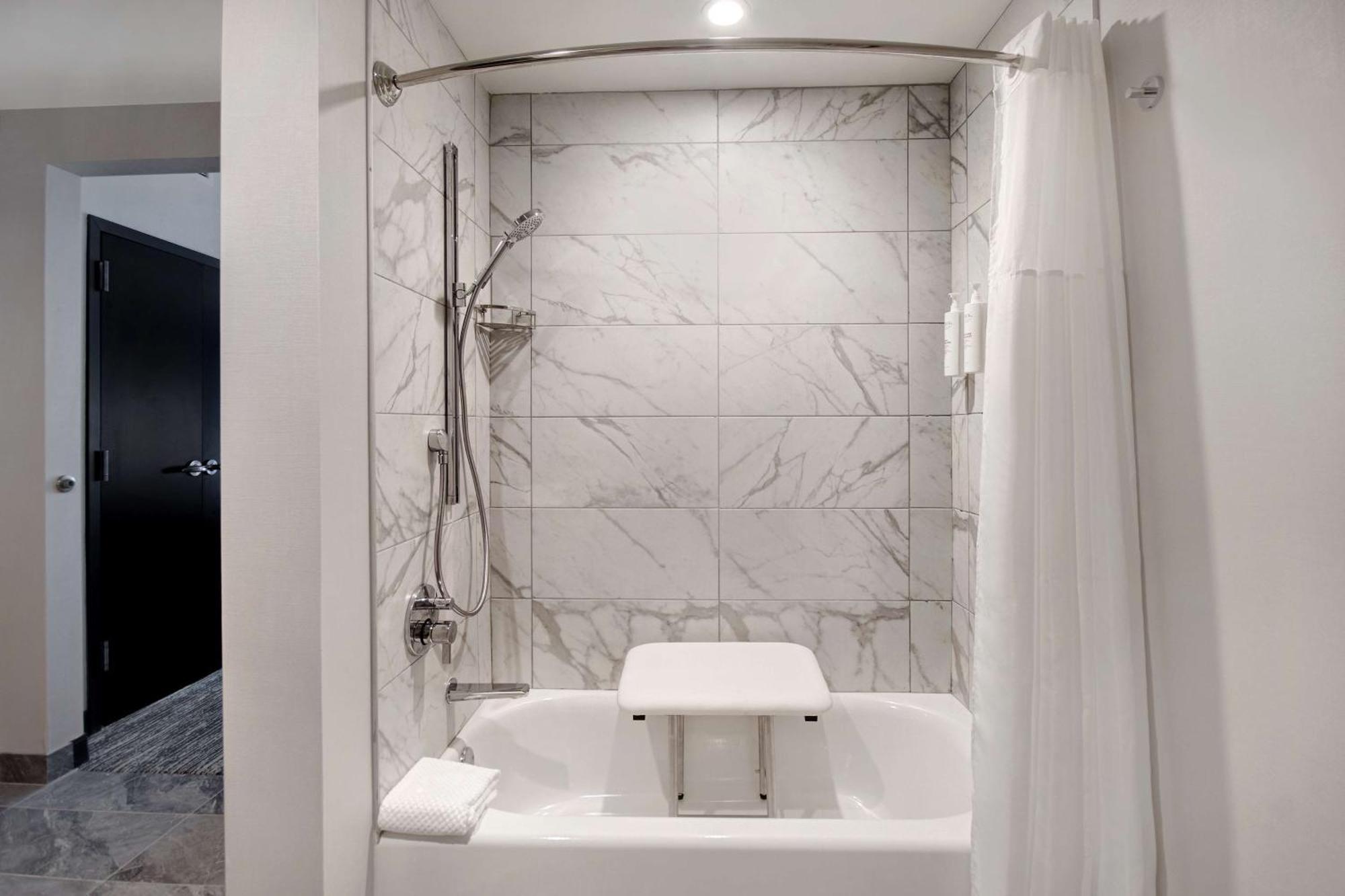 Embassy Suites By Hilton Alpharetta Halcyon Экстерьер фото